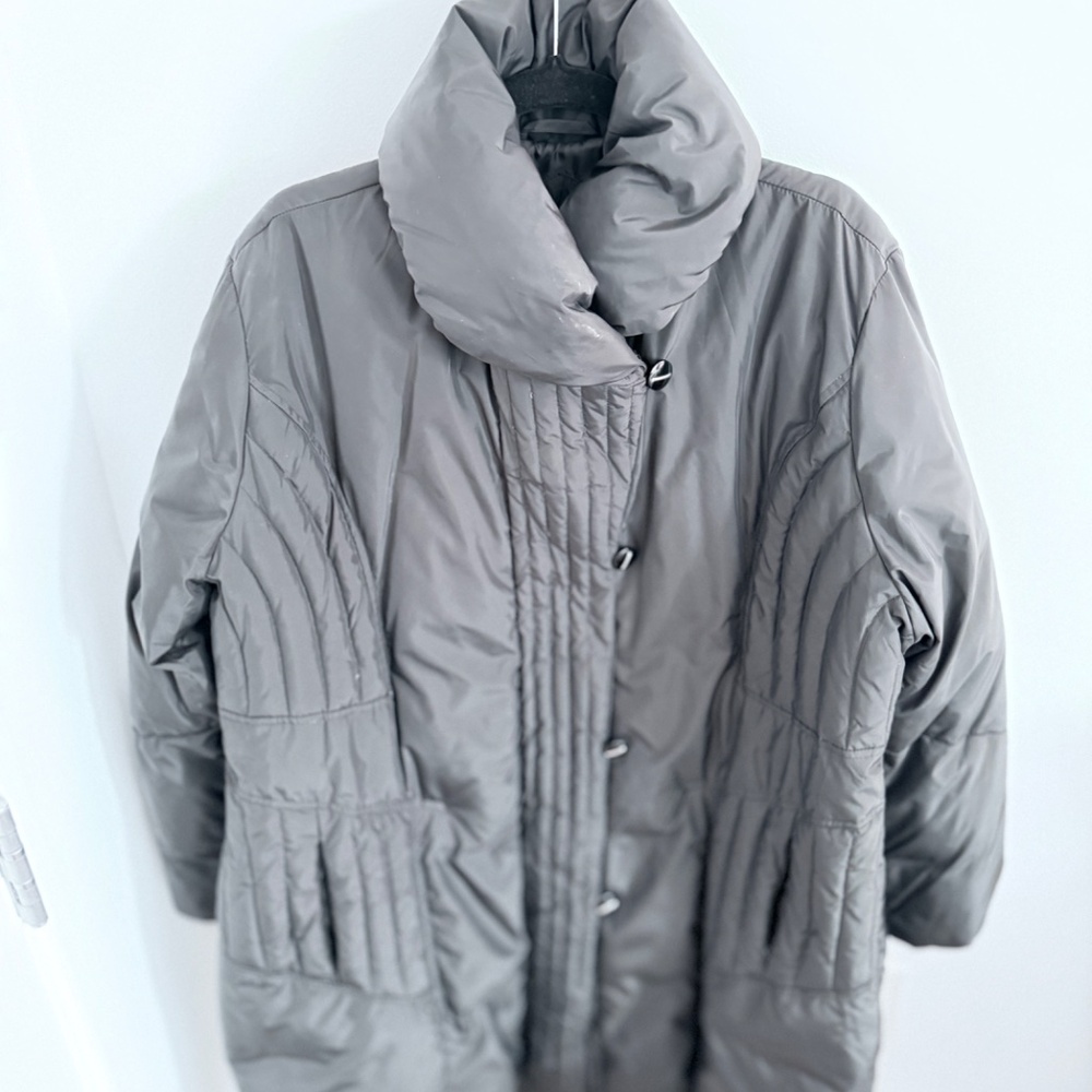 Larry Levine Down Puffer Coat --2X - Picture 3 of 7